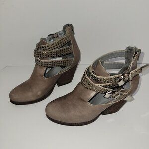Vintage by Jeffrey Campbell Gray Leather Studded Ankle Fashion Boot Size 6.5